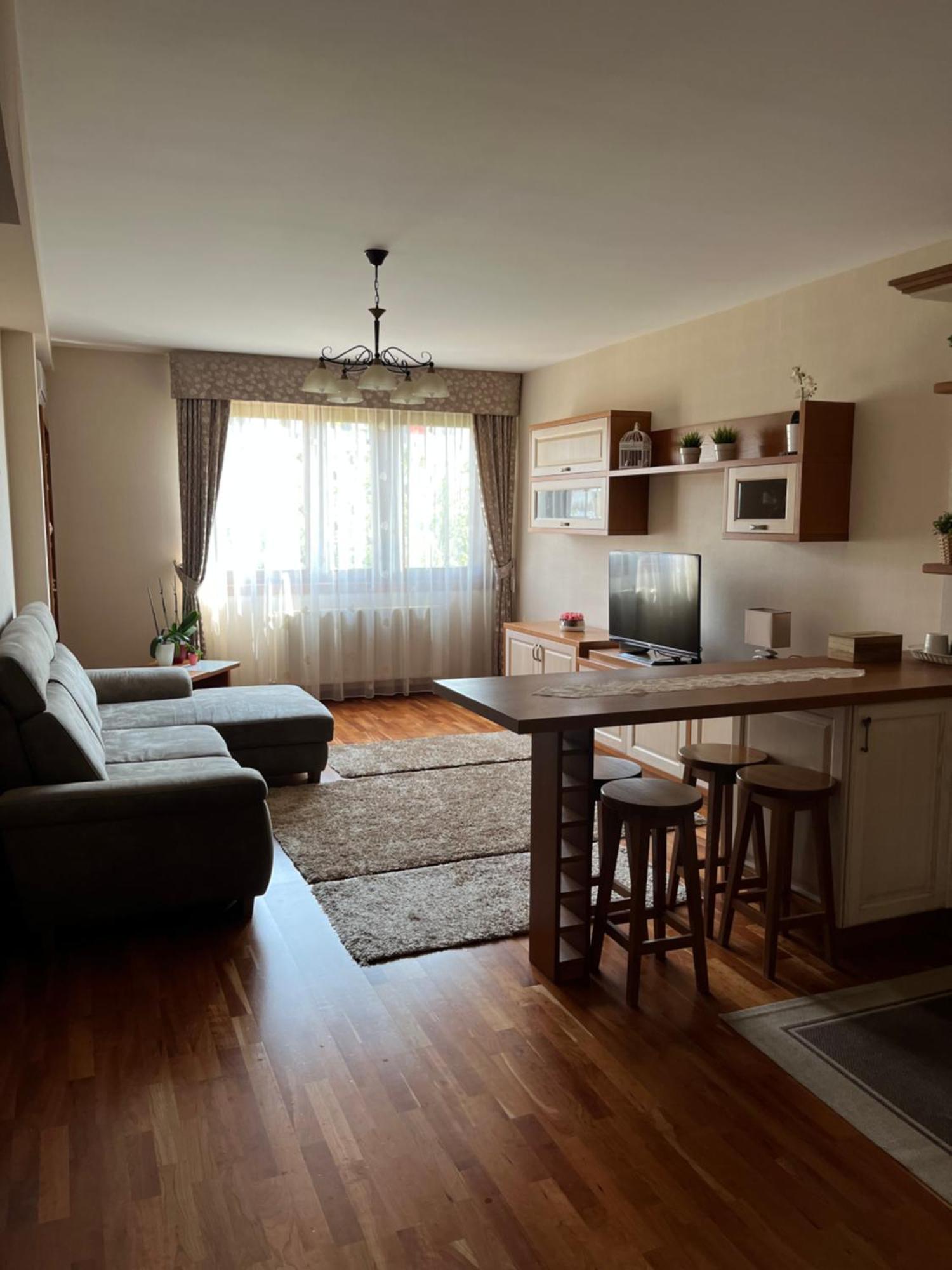 Danube Terrace Elegant With 2 Bedroom With Free Air Conditioner And Private Parking Budapest Ngoại thất bức ảnh